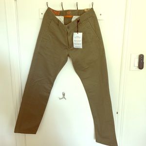 NWT Dockers Men’s Alpha Khaki Pant Green